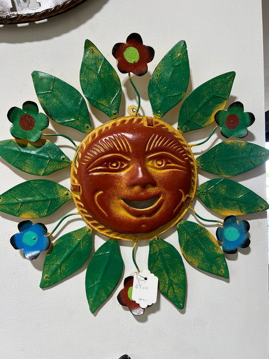 Metal Green Leaf Sun